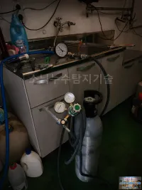 대구 수도 계량기로 누수를 확인하는 현장, 물을 쓰지 않아도 계량기가 돌던 달서구
